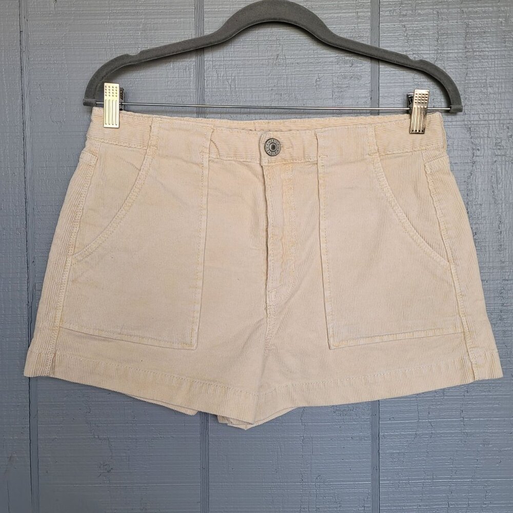 American Eagle Outfitters Super Stretch High-Rise Corduroy Shorts. Size 8